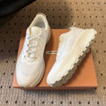 M-Sneakers