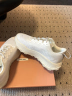 M-Sneakers