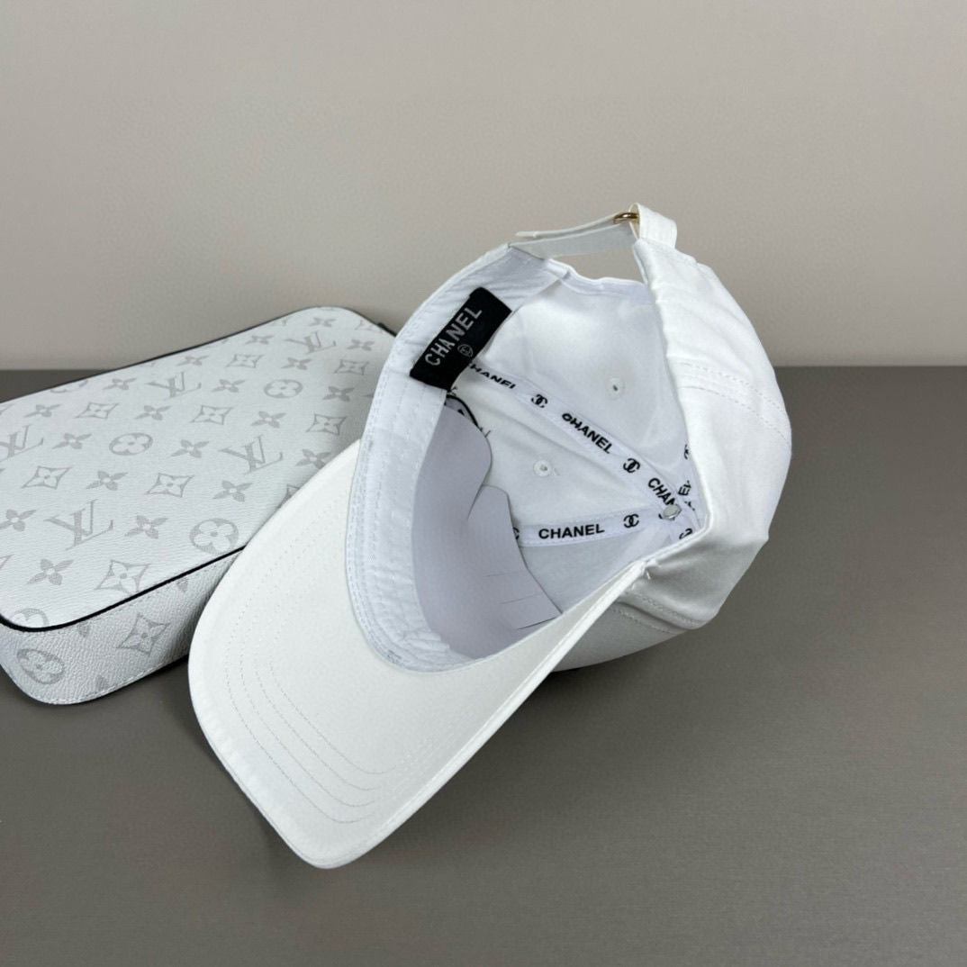 Classic luxury hat 03