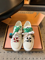 M-Sneakers
