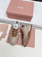 M-Sneakers