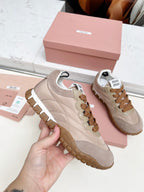 M-Sneakers