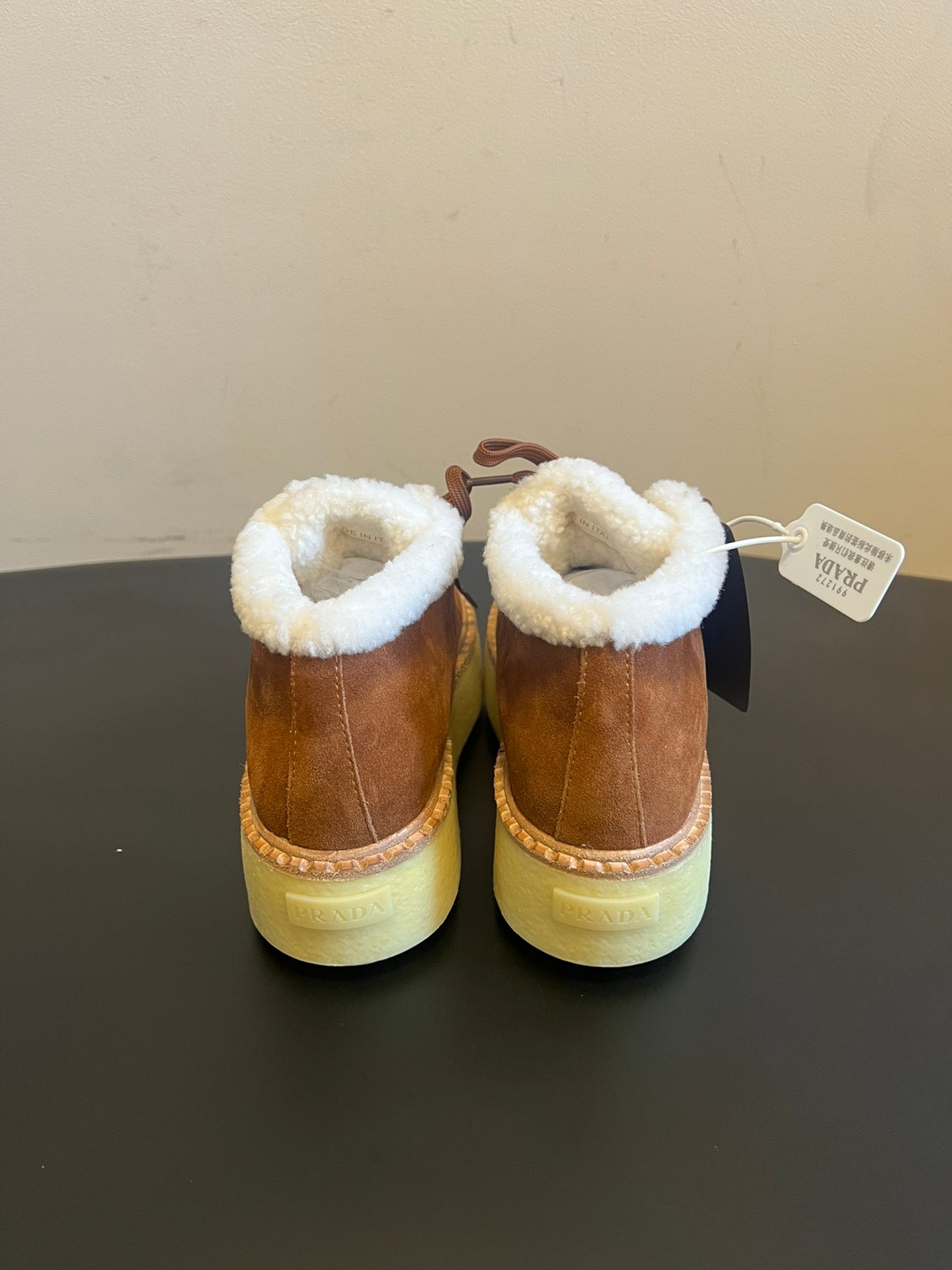 P-Sneakers