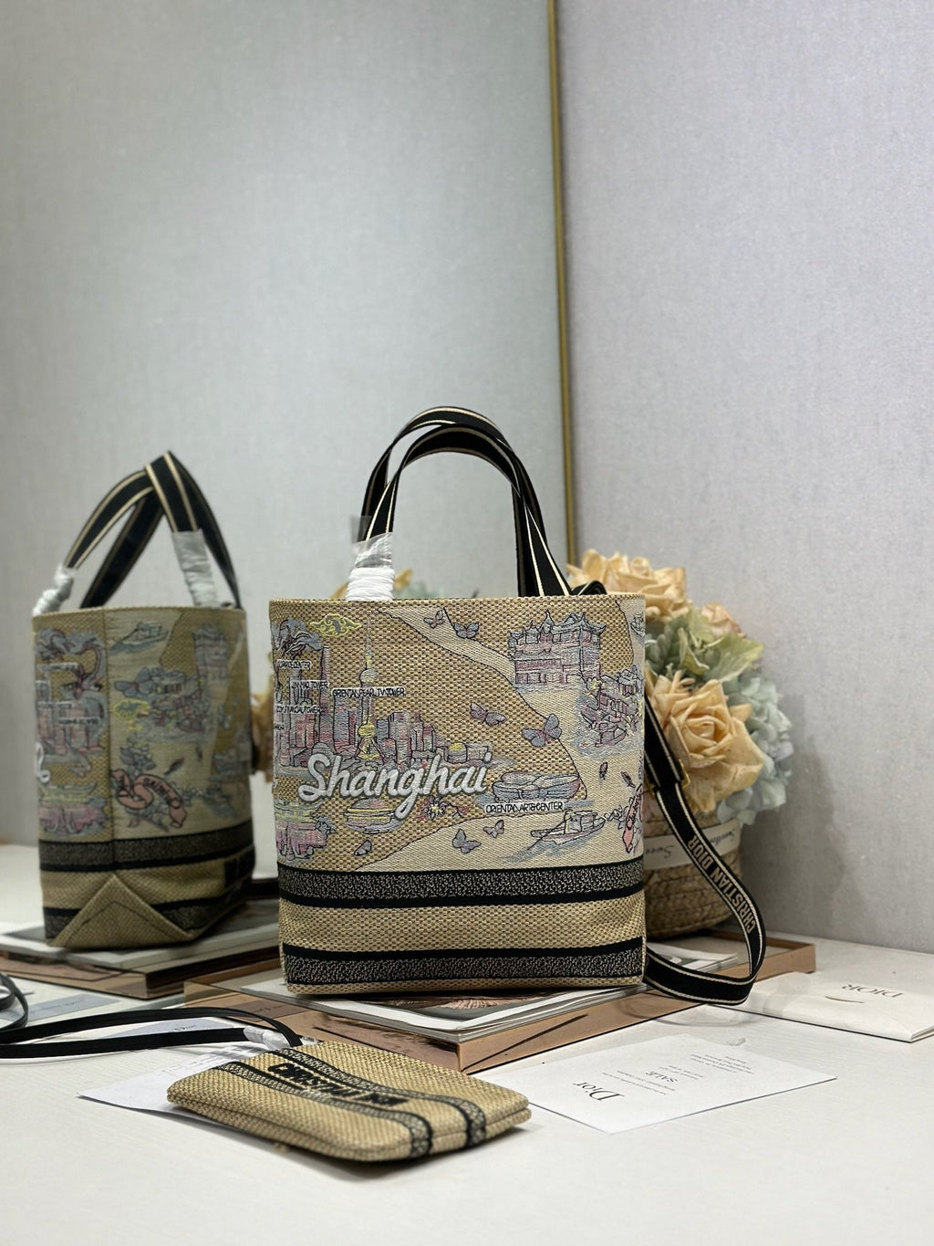 D-Book Tote