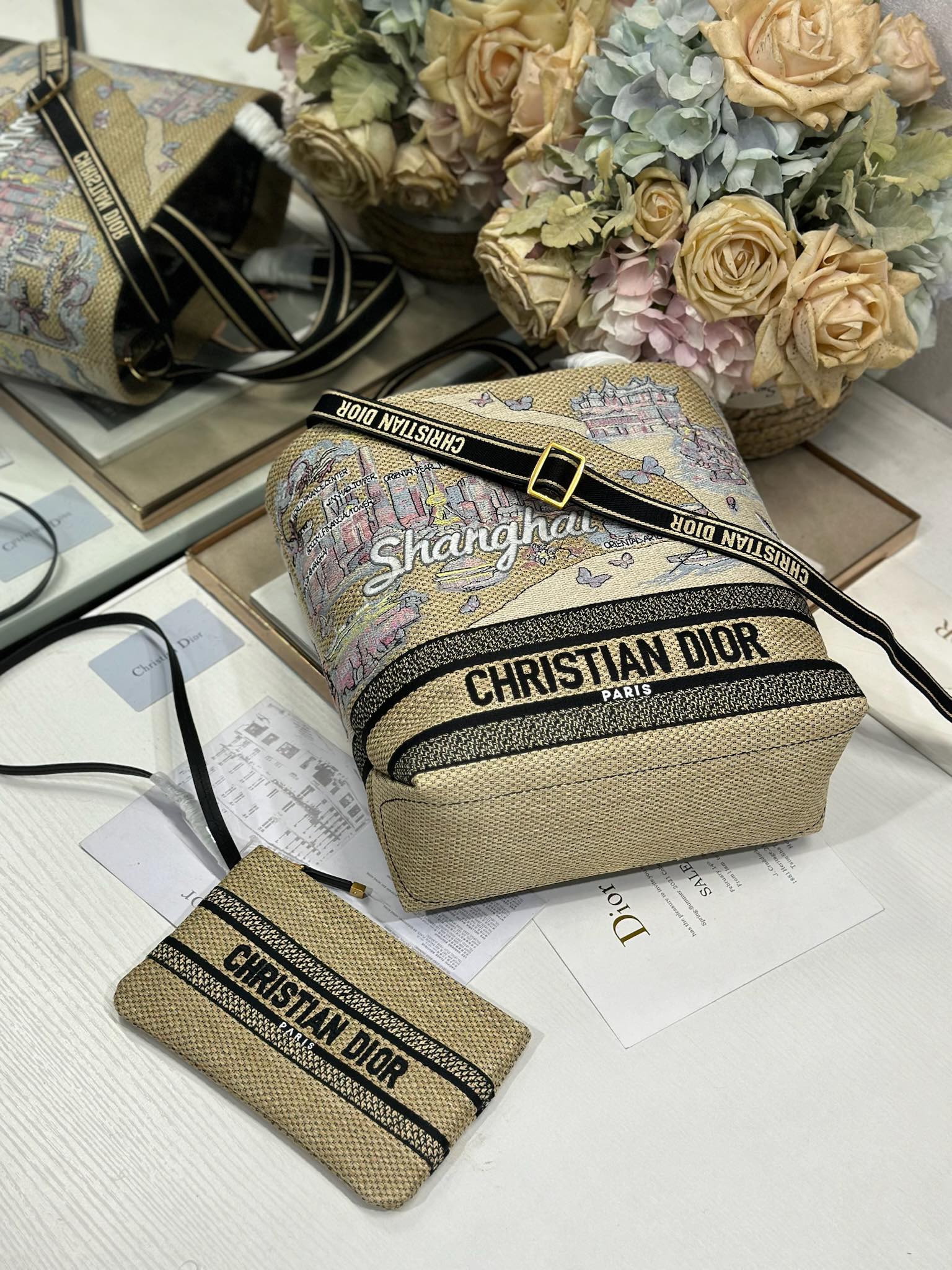 D-Book Tote