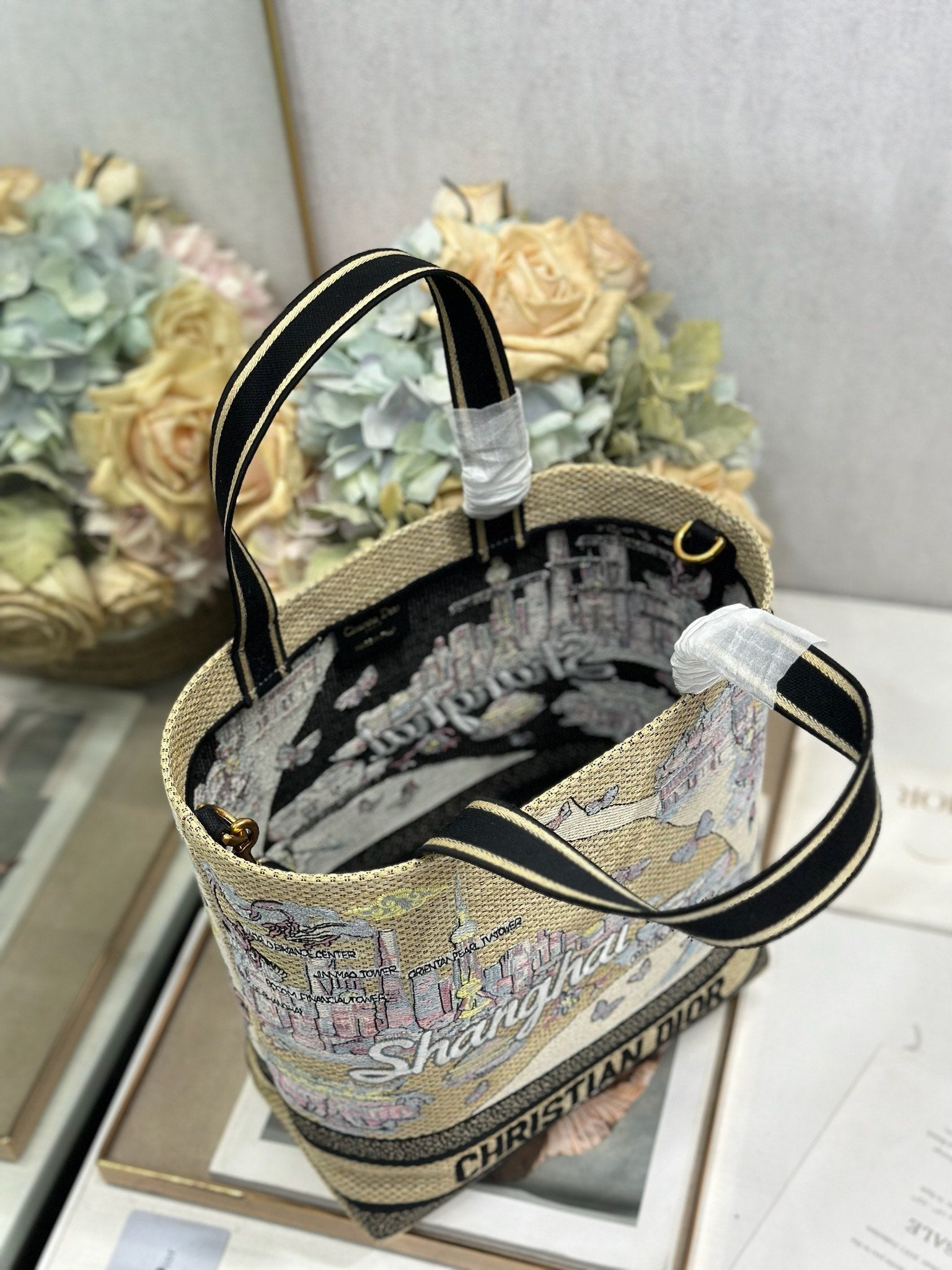 D-Book Tote