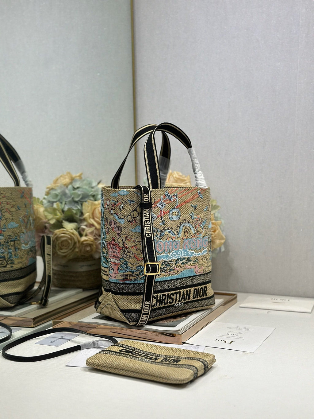 D-Book Tote