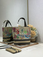 D-Book Tote