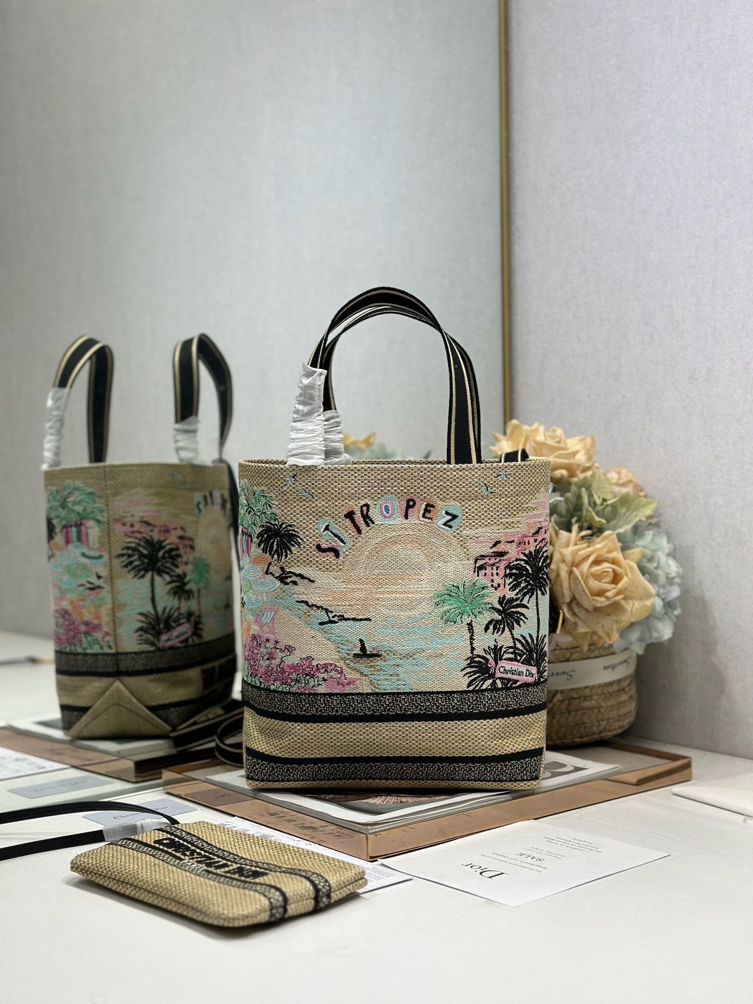 D-Book Tote