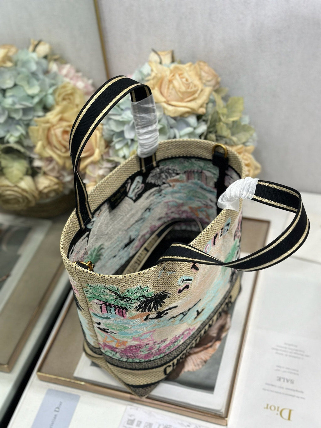 D-Book Tote