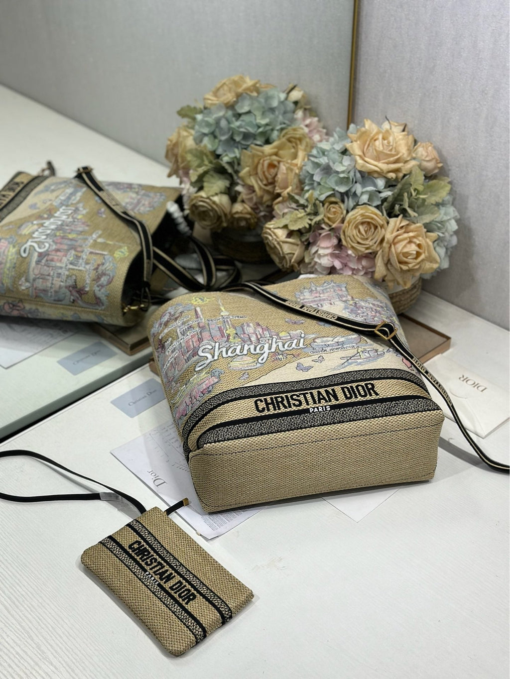 D-Book Tote