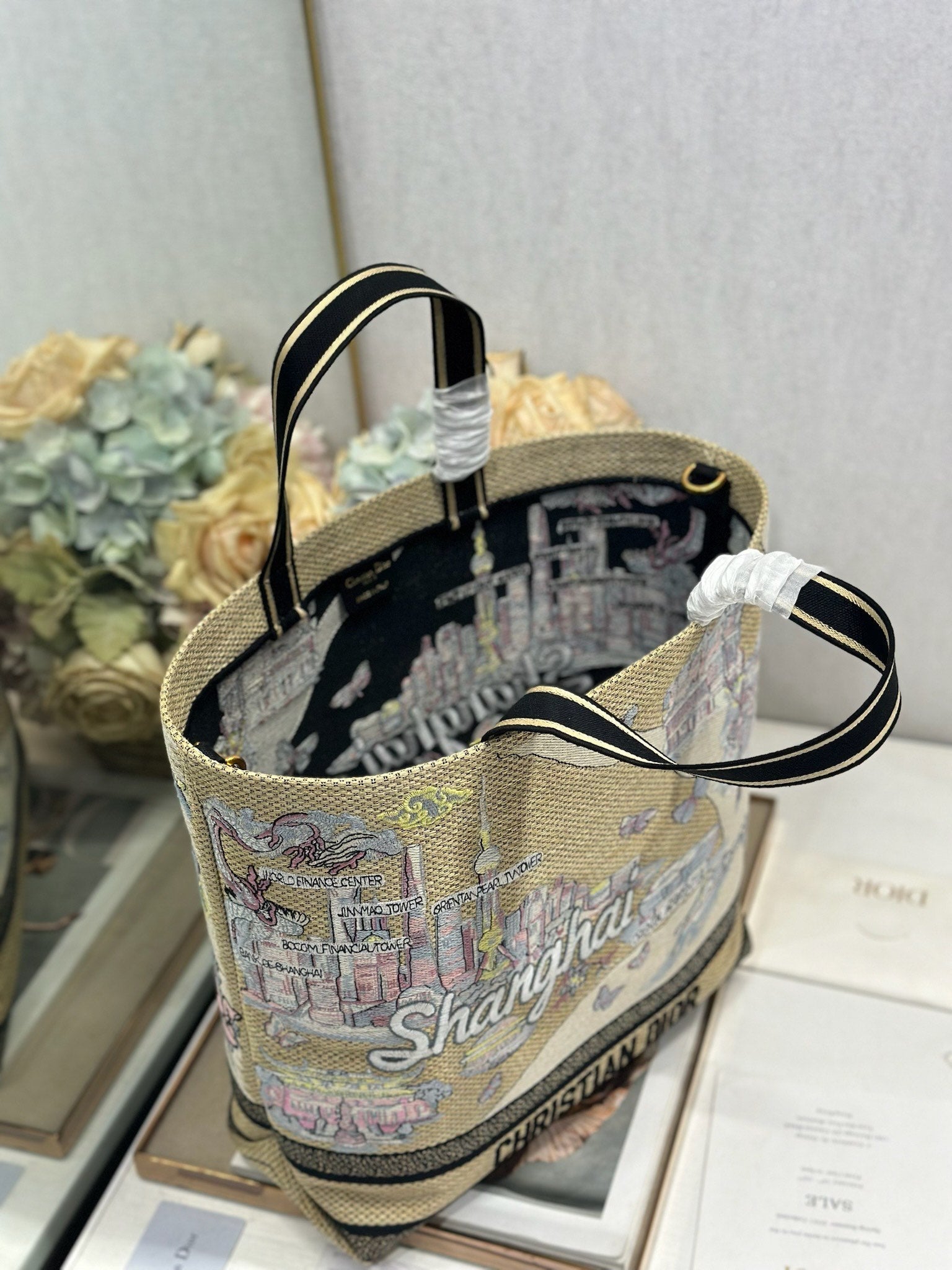 D-Book Tote