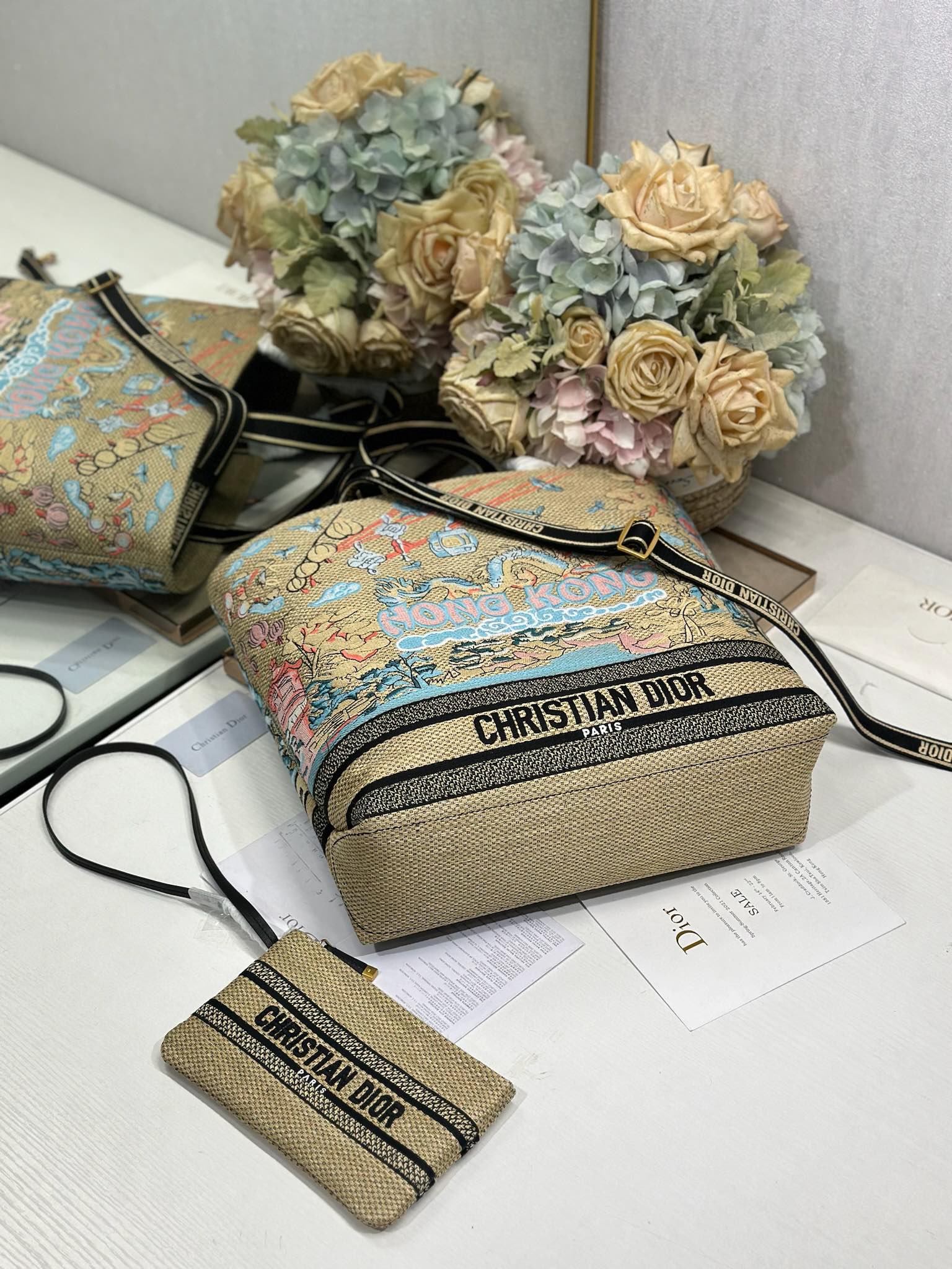 D-Book Tote