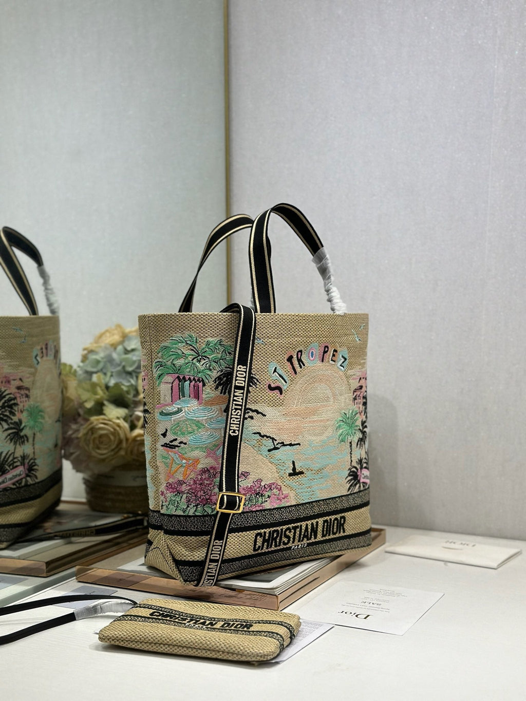 D-Book Tote
