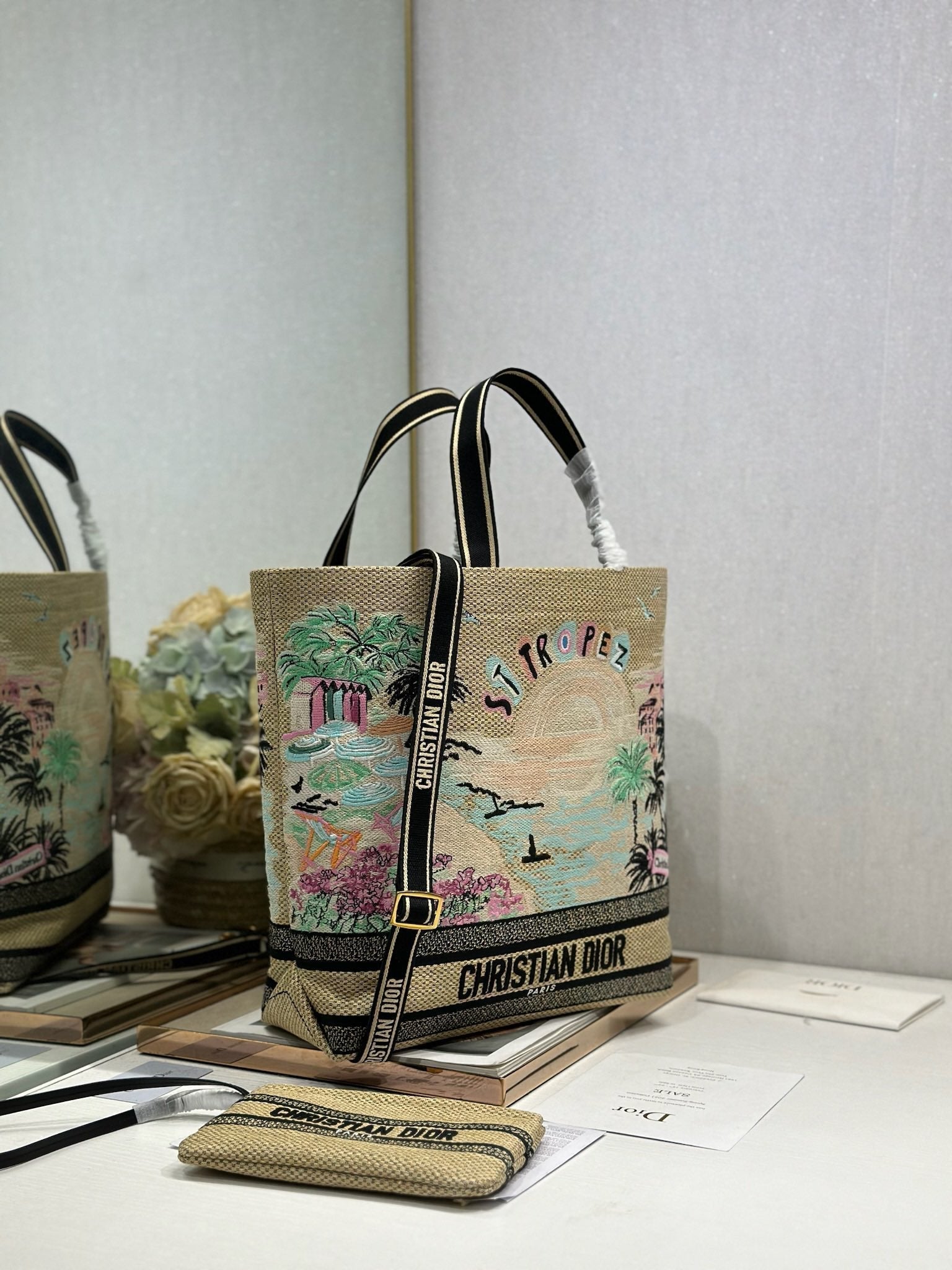D-Book Tote