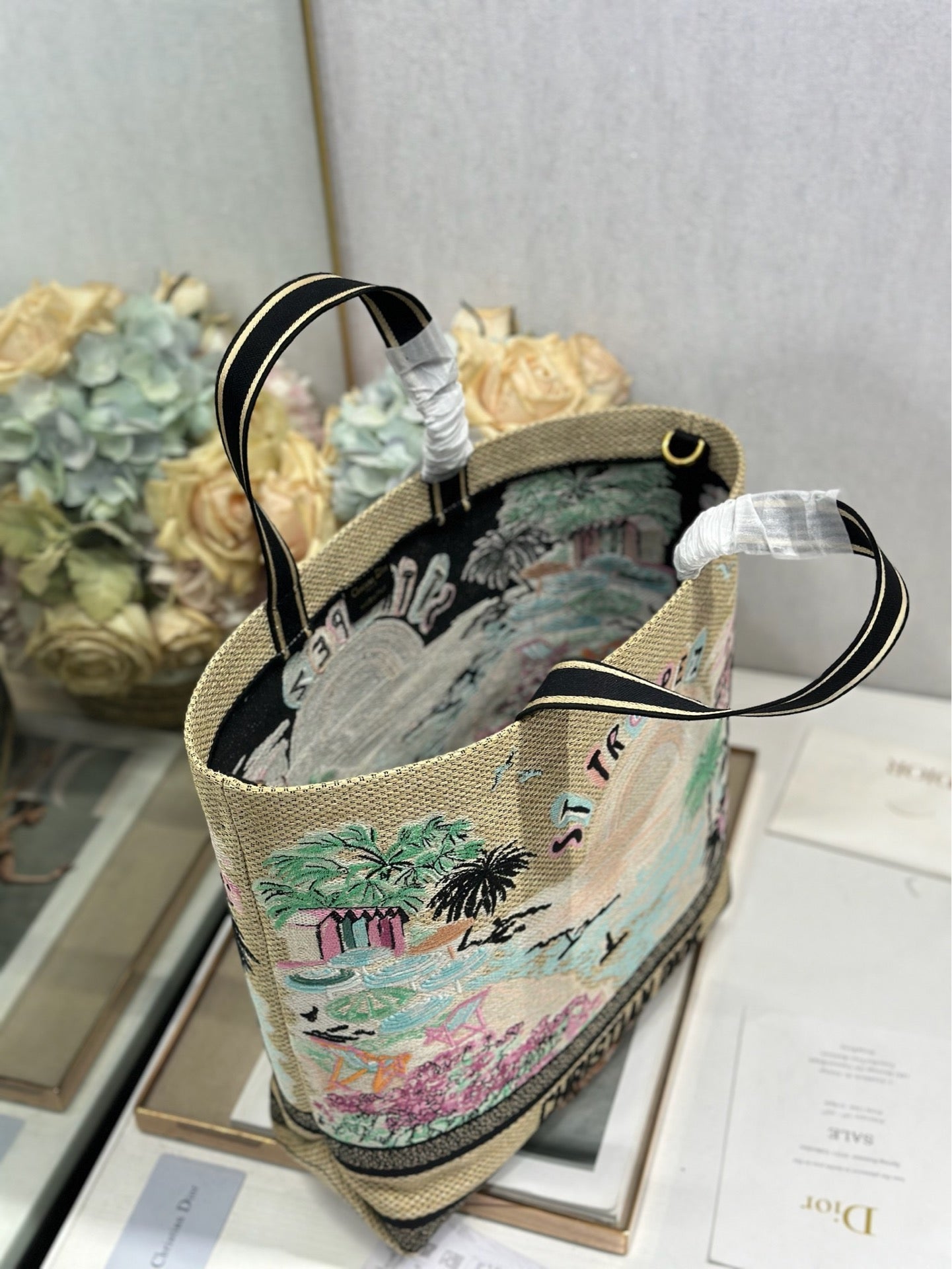 D-Book Tote