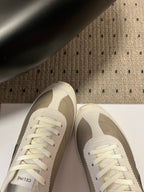 S-Sneakers
