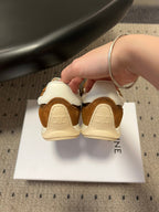 S-Sneakers