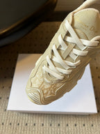 D-Sneakers