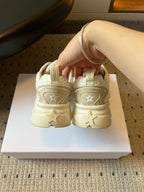 D-Sneakers