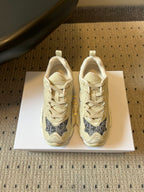 D-Sneakers