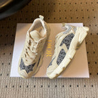 D-Sneakers