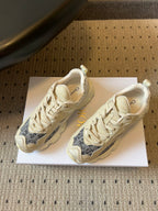 D-Sneakers