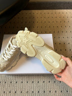 D-Sneakers