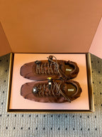 M-Sneakers