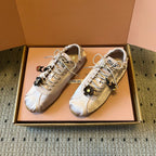 M-Sneakers