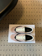 S-Sneakers