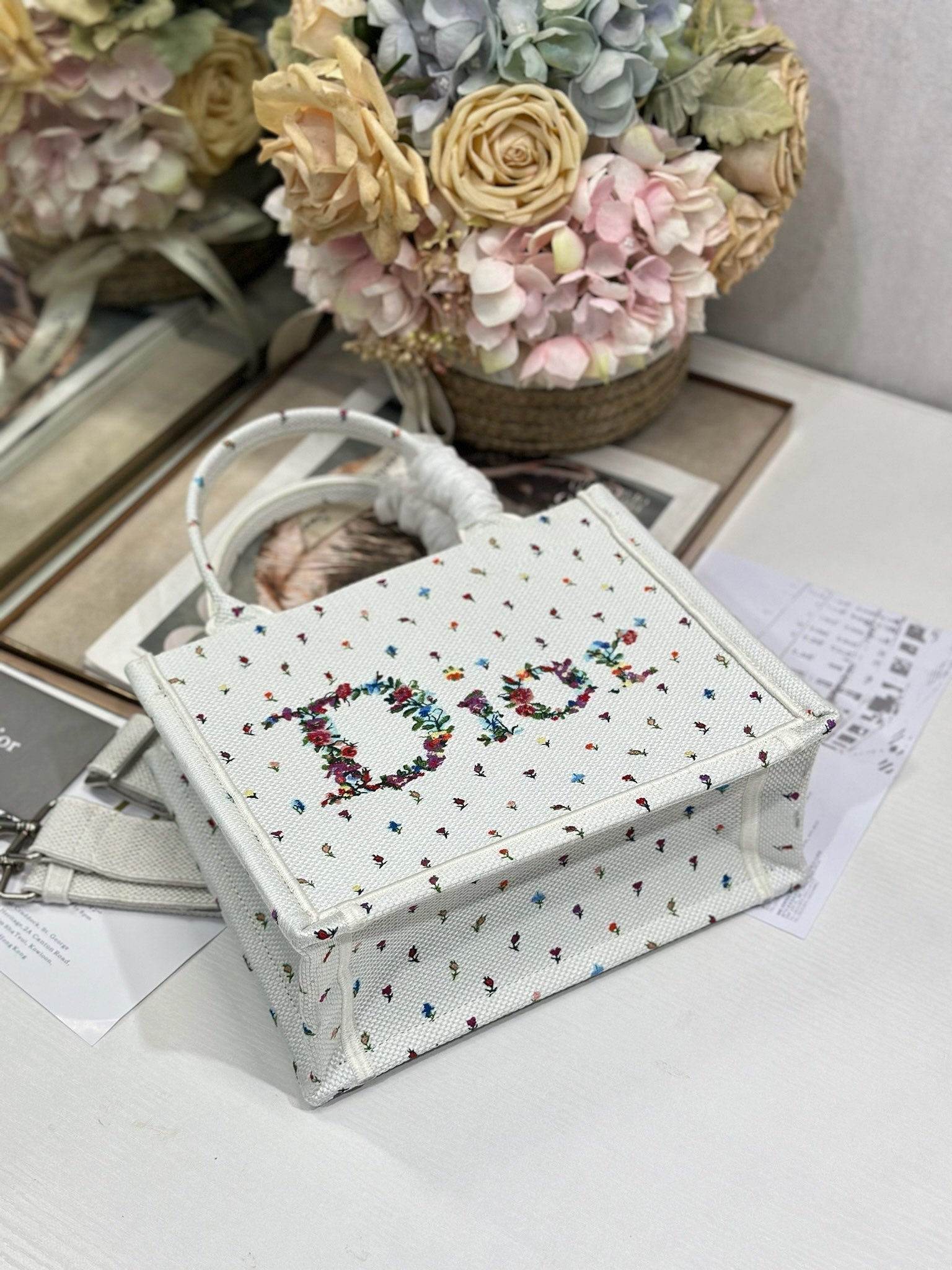 D-Book Tote