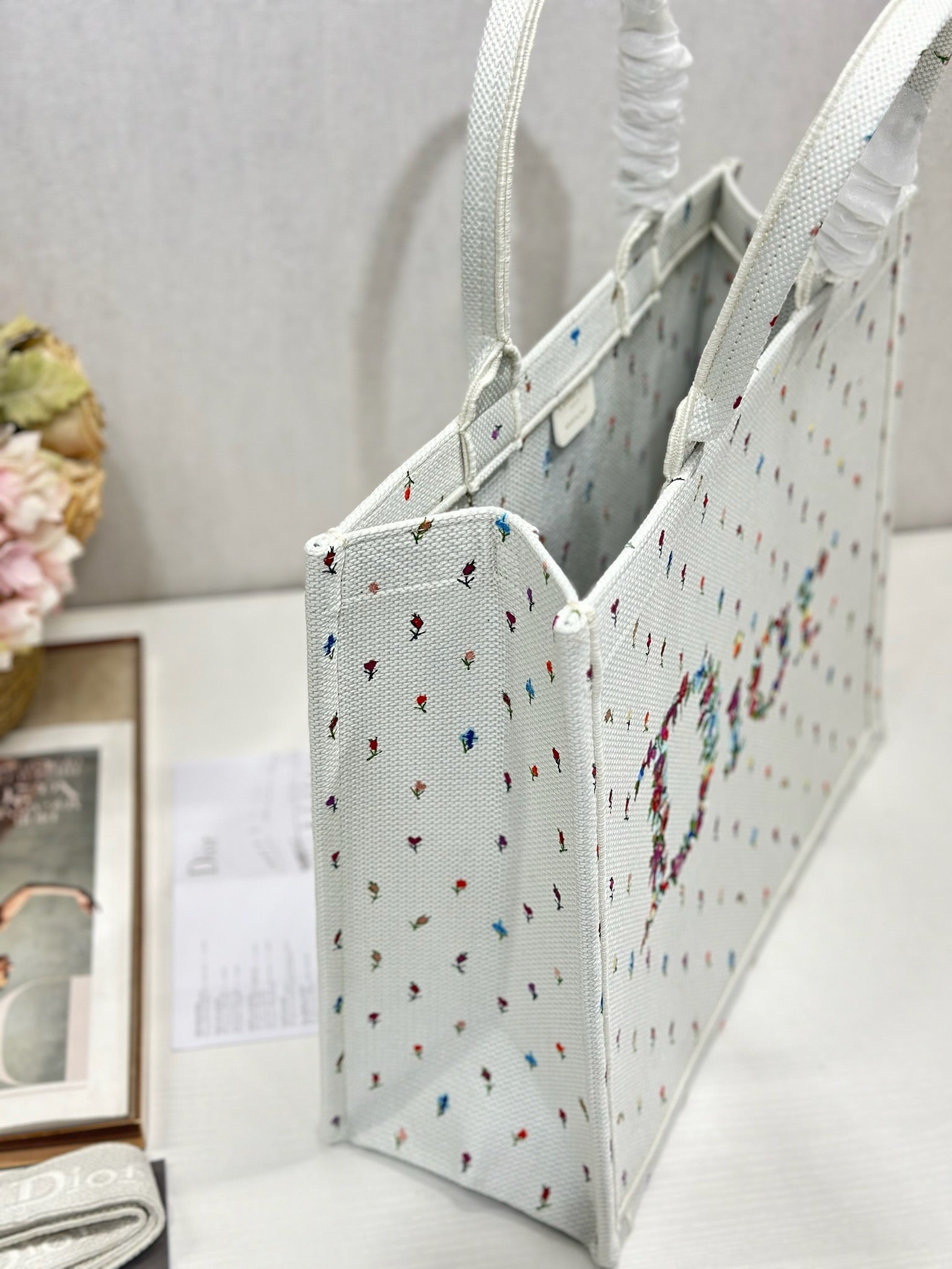 D-Book Tote
