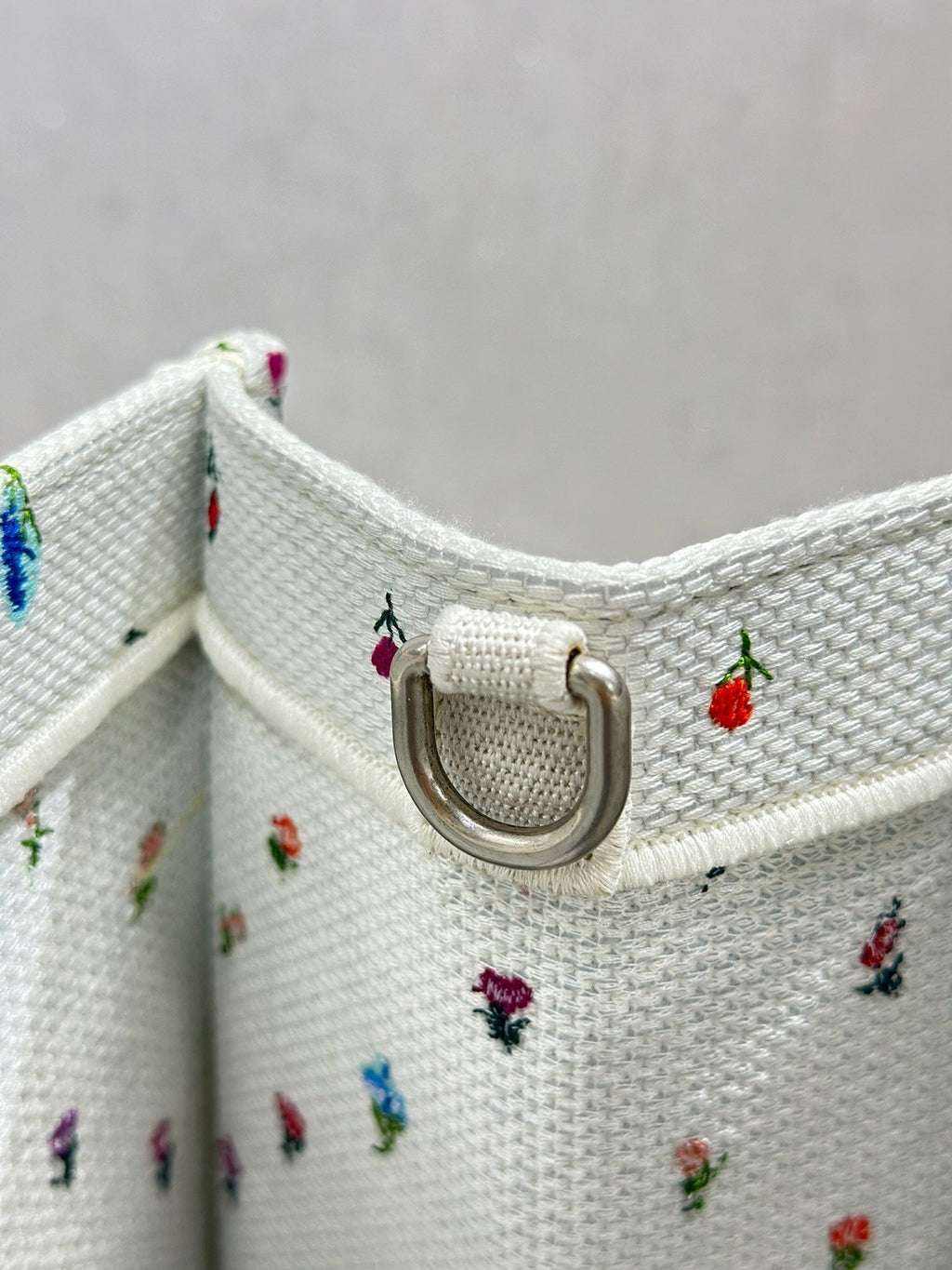 D-Book Tote