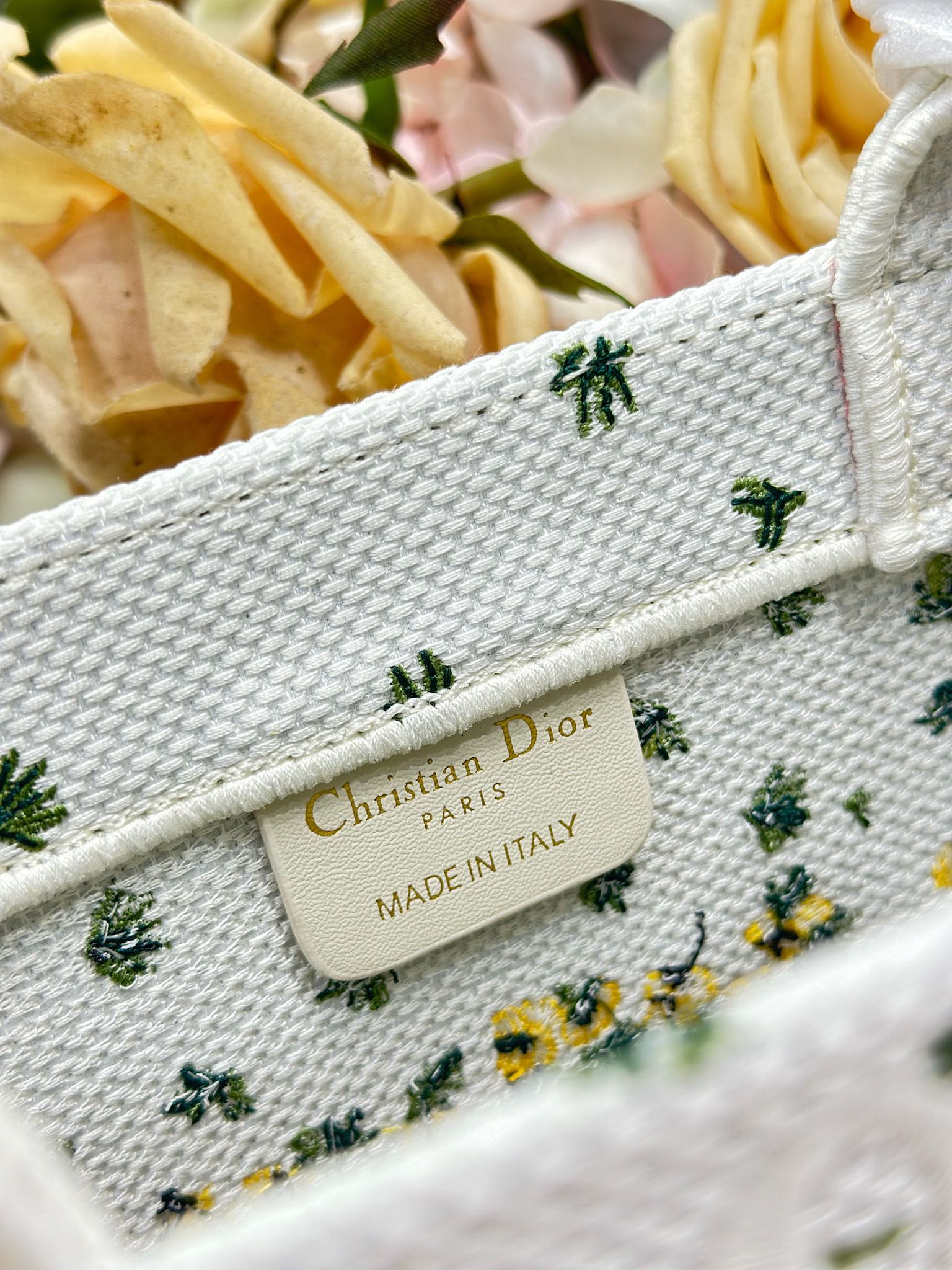 D-Book Tote