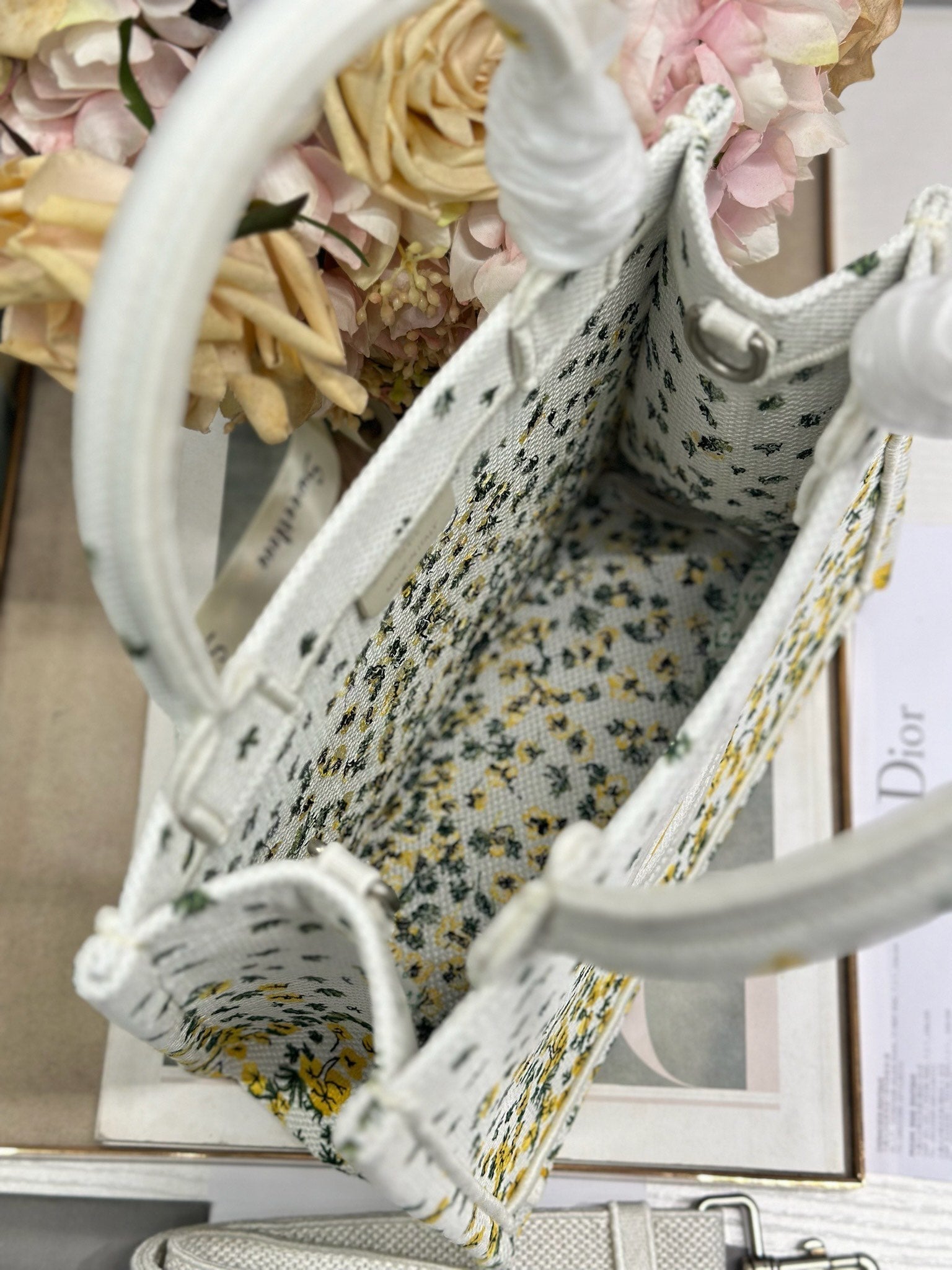 D-Book Tote