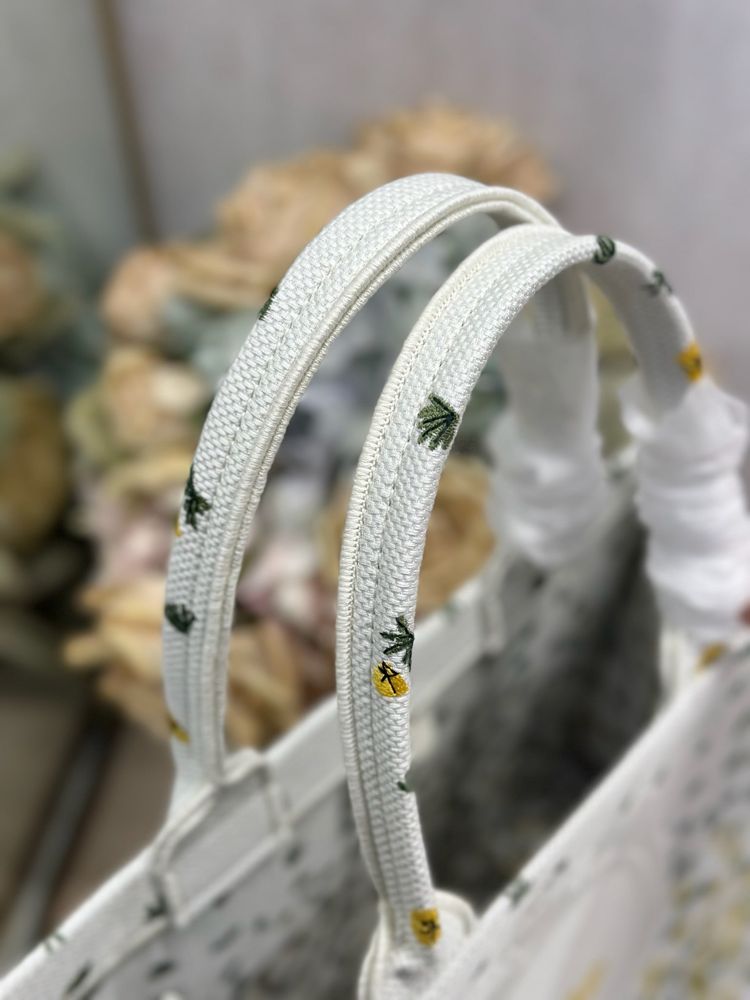 D-Book Tote