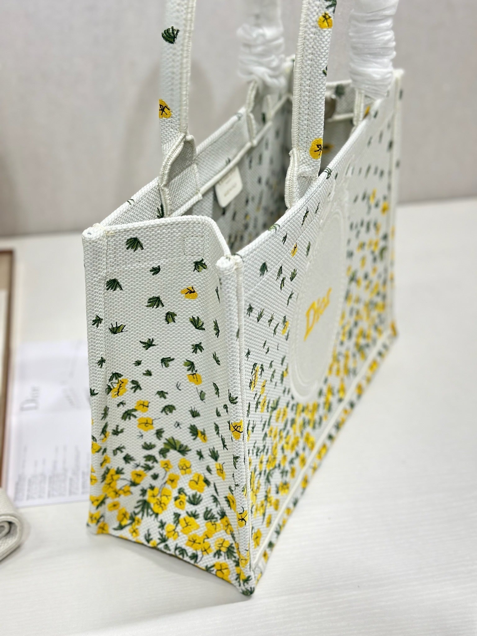 D-Book Tote