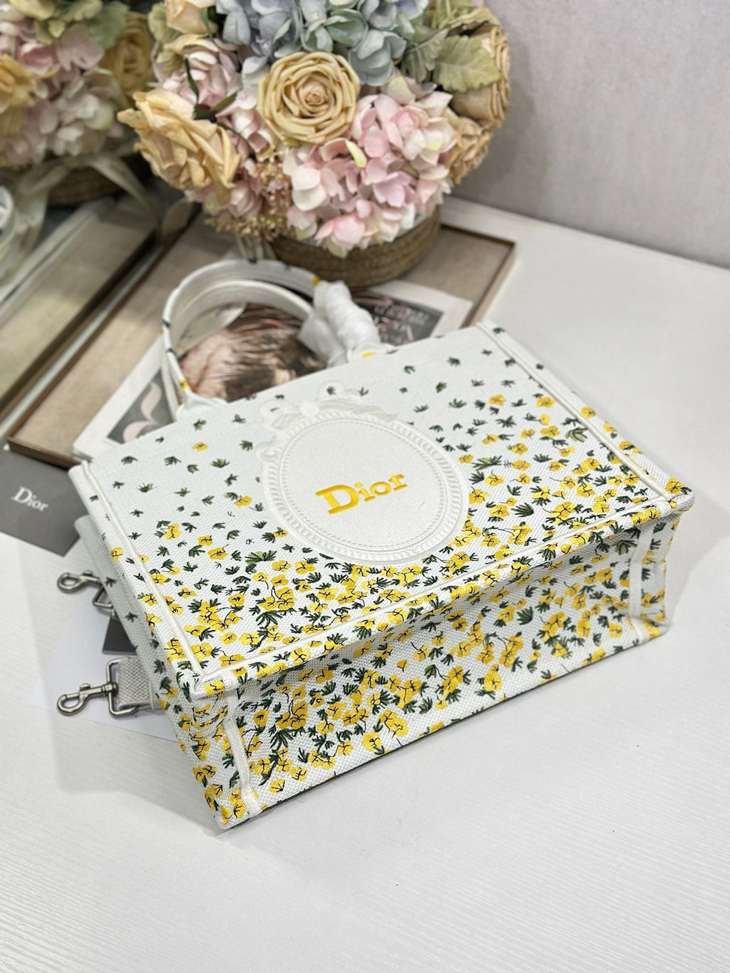 D-Book Tote