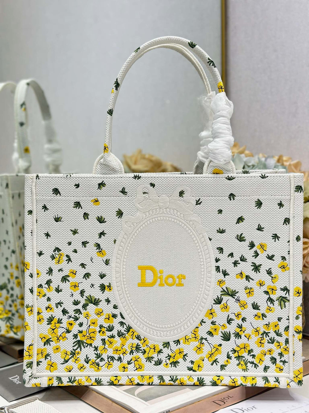 D-Book Tote
