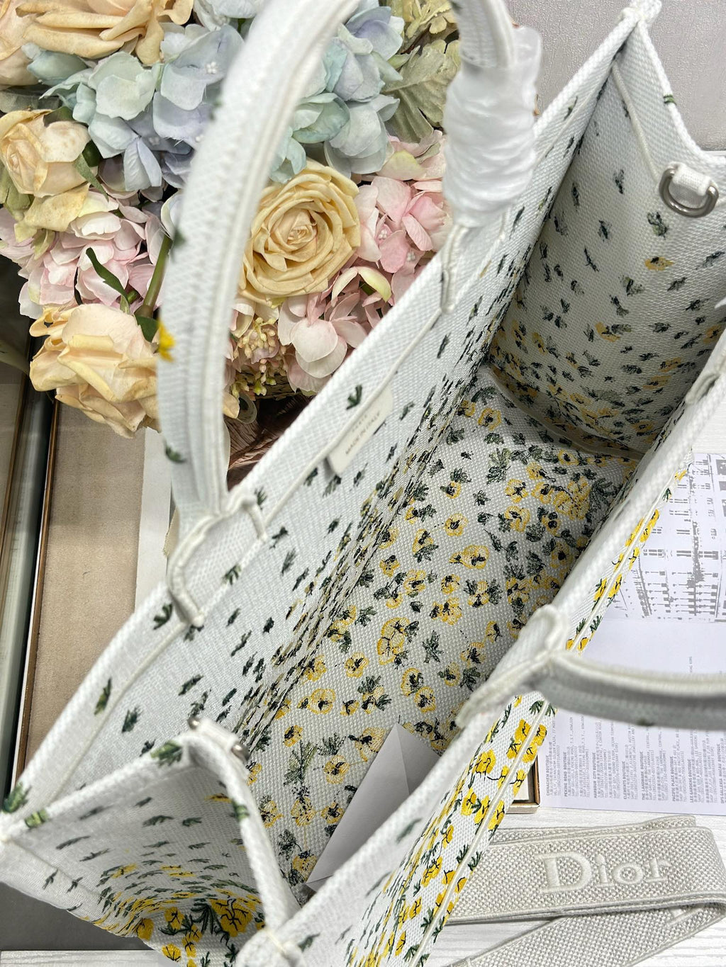 D-Book Tote