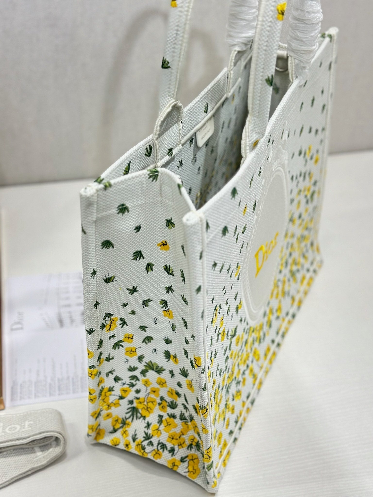 D-Book Tote