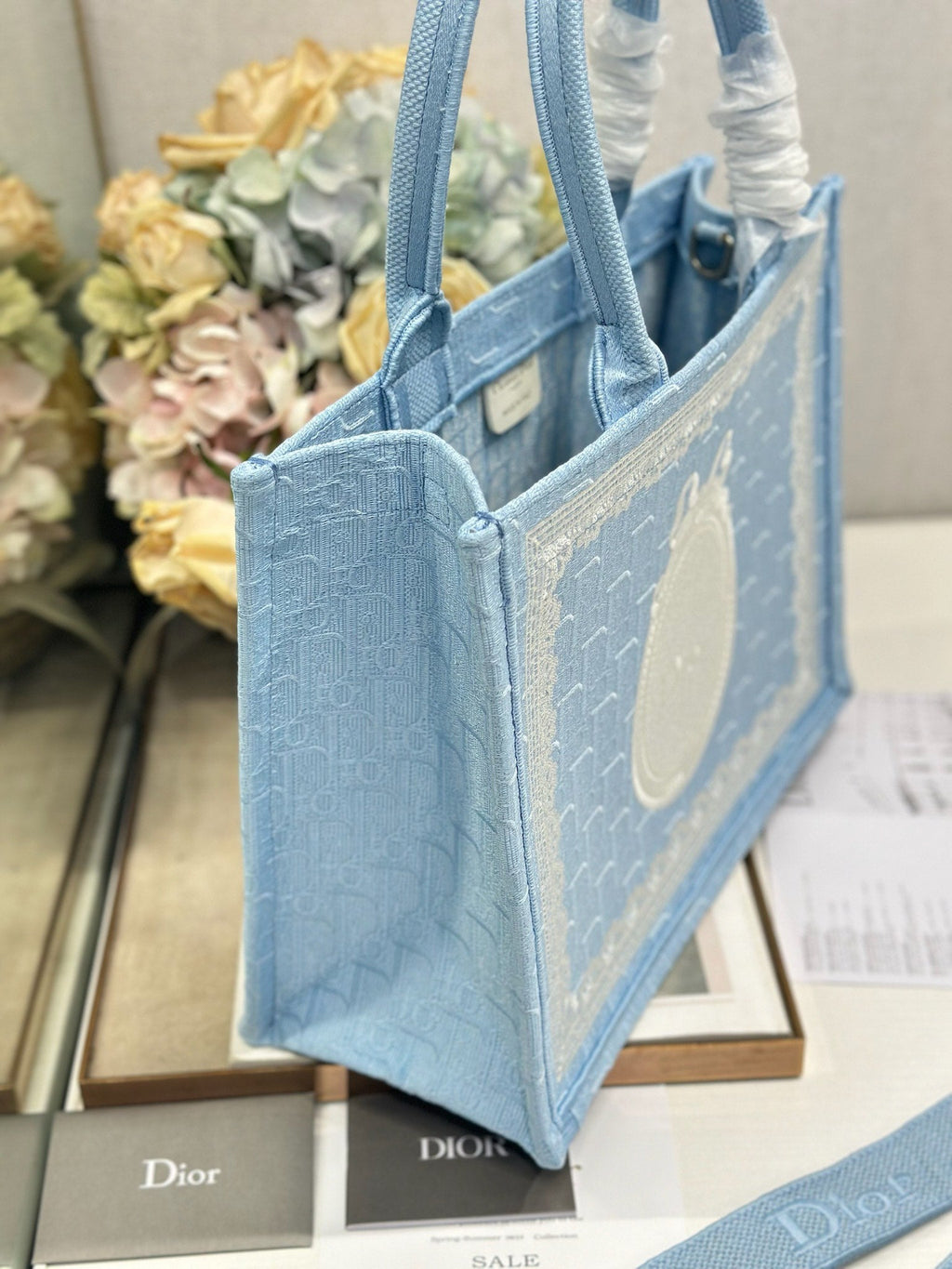 D-Book Tote