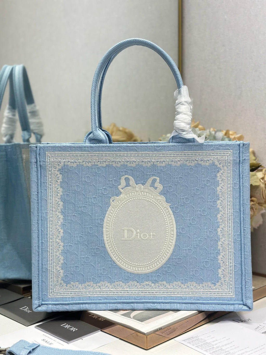 D-Book Tote
