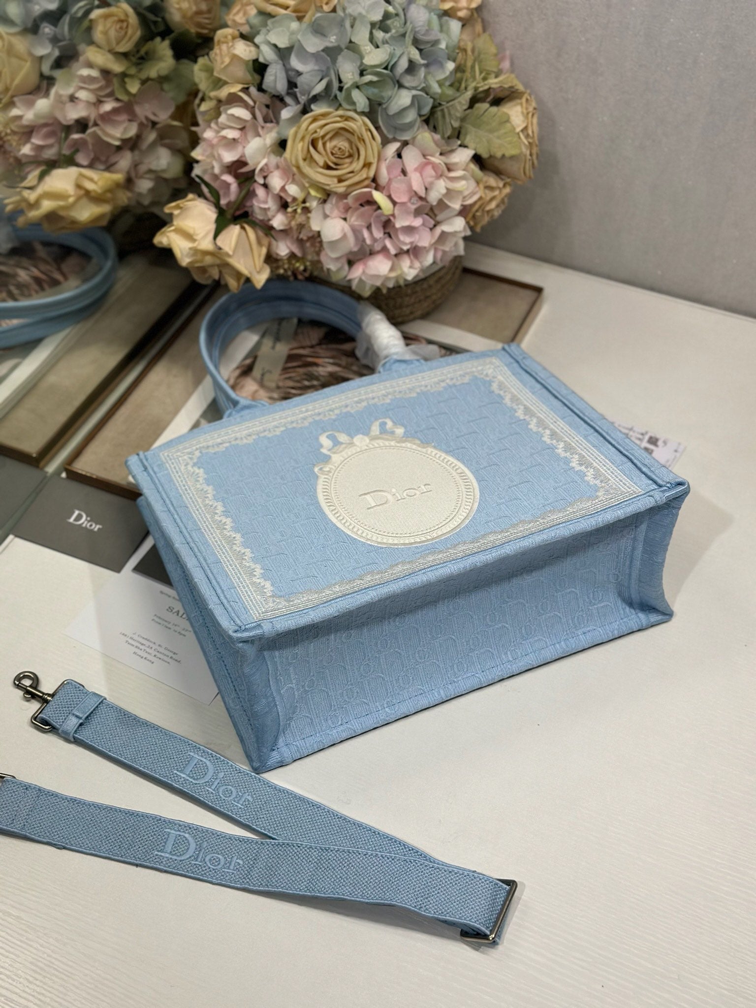 D-Book Tote