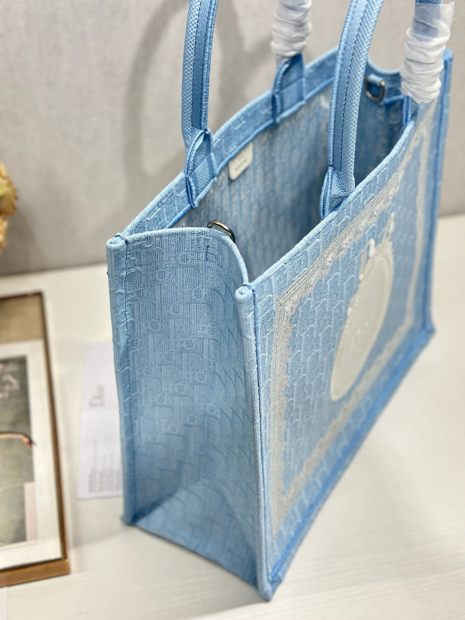 D-Book Tote