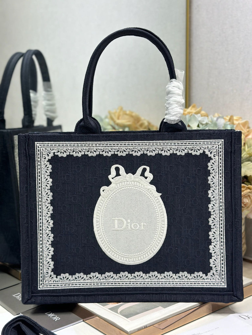 D-Book Tote