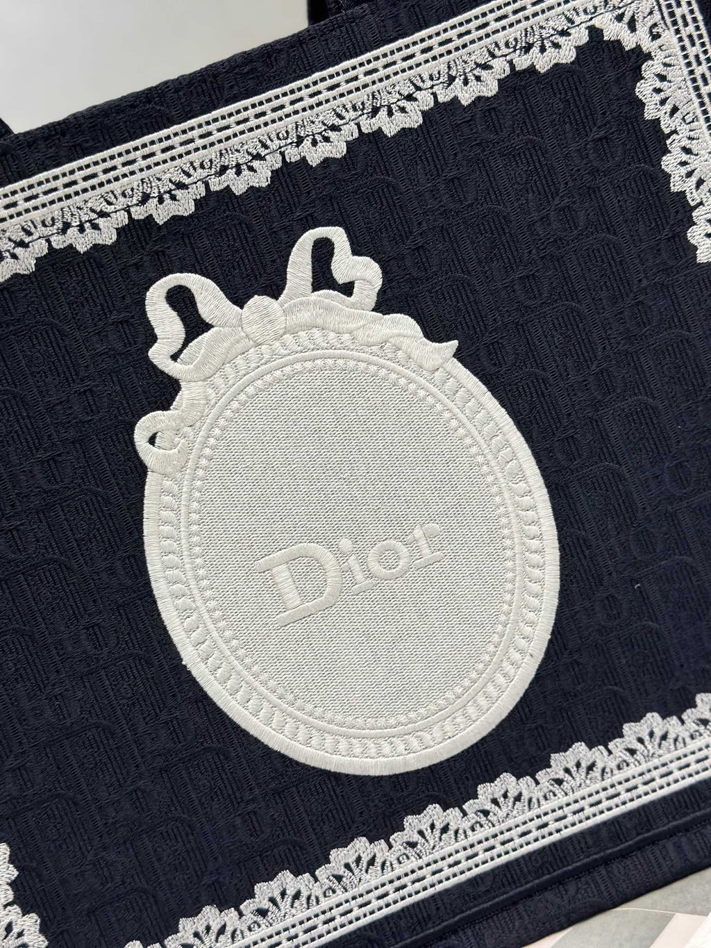 D-Book Tote