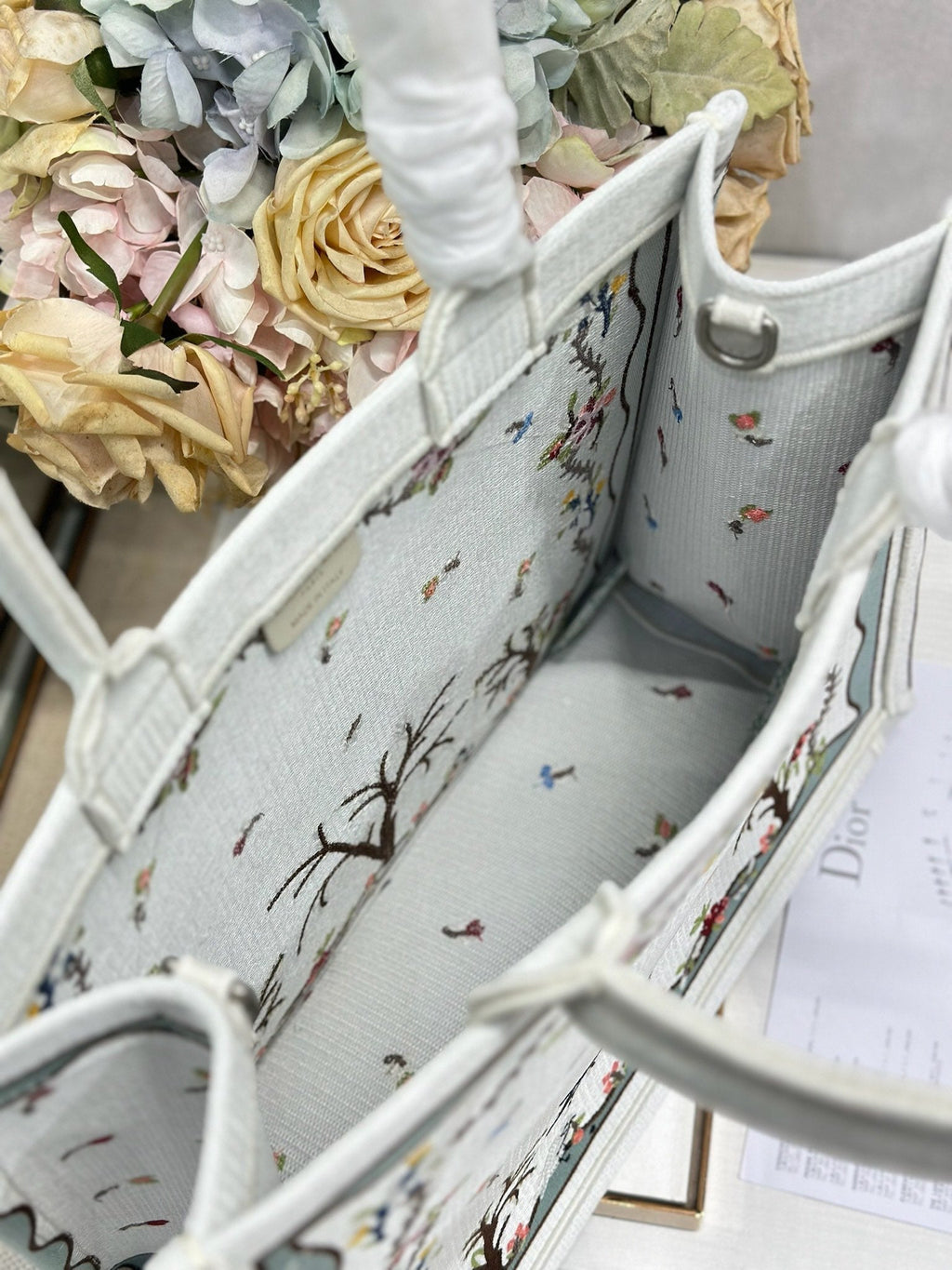D-Book Tote