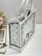 D-Book Tote